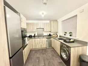 Folkestone Accommodation Large Home in Sandgate - Image 2