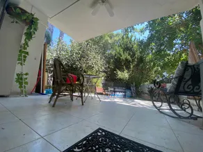 Stylish 4-room, quiet garden-apartment with pool - Image 3