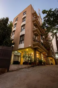 Magnus Calypso Suites Viman Nagar, Pune - Image 4