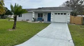 Blue Beach Pool House - Image 5