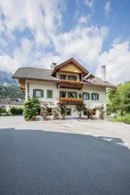 Gasthof Albergo Dolomiten - Image 4