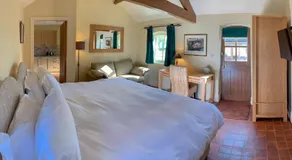 Hollies Farm B&B - Image 2