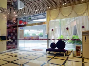 V8 Hotel Xi Cun Branch - Image 2