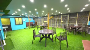 Classy5 Guest House - Image 2