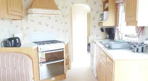 Beachside, Family-friendly, WiFi, 6 berth Caravan 226 - Image 3