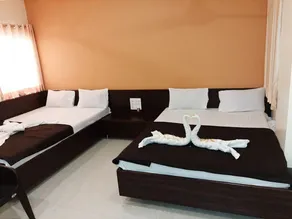 HOTEL SAI MEERA PALACE - Image 2