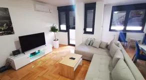 Riviera Apartments - Image 2
