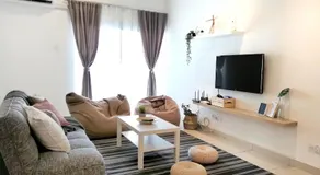 Subang City Residence, Spacious Home with Balcony, Walking Distance to Summit, 5min to Sunway - Image 2