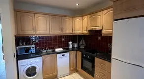 Waterlane Apartments - Image 4