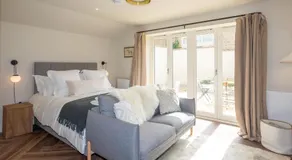 Harpers Yard - 30 Chipping Norton - Image 2