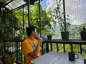 Budget Friendly Cozy Unit 4,  2-3 pax with Balcony - Image 2
