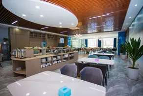 Royal View Smart Hotel - Image 4