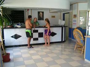 ASTOR BEACH HOTEL - Image 2