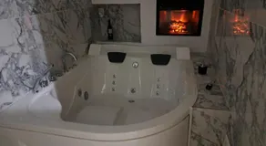 B&B Deluxe - Image 4