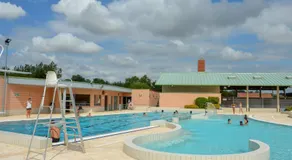 Spacious Quentoinise Town House - Image 5