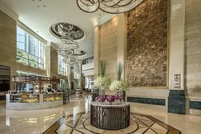 Four Seasons Hotel Shanghai - Image 3