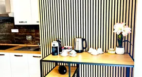 Appartamento "Laghetto 1" con tre camere e bagni privati cucina in condivisione - Image 4