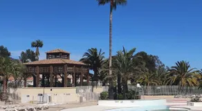 Cap Esterel, quartier Belvédère 2p meublé tourisme 3 étoiles climatisé Rez-de-Jardin, Vue Mer, WIFI, Piscine et Parking inclus - Image 3