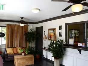 Casa Bella Inn Downtown LA - Image 3
