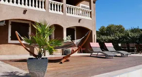 Bas de villa vue mer & piscine - Image 3