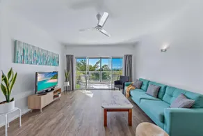 2BR Whitsundays Oasis w/ Ocean Views - Image 2