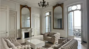 Très grand apartement hausmanien cœur du centre ville vu mer immédiate - Image 2