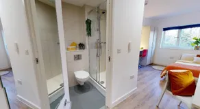 For Students Only - Accommodations at The Pad Egham - Image 2