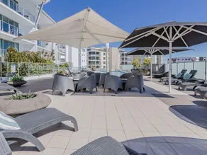 The Top Deck Retreat Ballina - Image 4