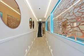 Park Avenue J Hotel London - Image 4