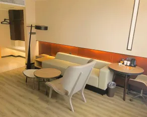 IU Hotel Beihai Old Street Sea World - Image 5