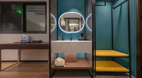 NOX Hotel - Image 2