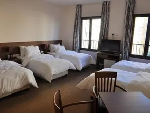 Lagace Hotel - Image 2