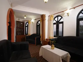 Hotel ManoHara - Image 2