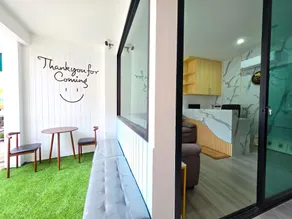 Phunaya Phuket Oldtown Hotel - Image 3