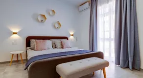 Perfect Location, Idyllic 2BR Apartment - Image 2