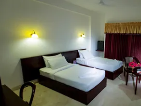 Lakshmi Hotel - Image 2