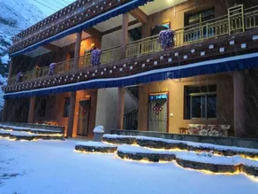 Garze Tagong Grassland Hotel - Image 3