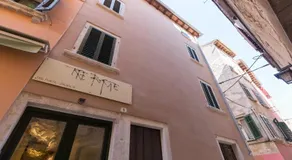 Tre Porte Rooms & Bar - Image 3