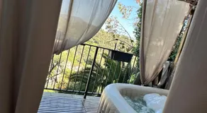 Studio romantique avec jacuzzi privé - aperçu mer - terrasse - parking gratuit - Image 2