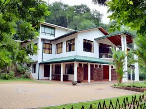 Hotel Sandaliyan - Image 5