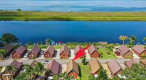 Vibrant Sunsets and Lush Landscaping on Lake Okeechobee - Image 5