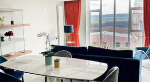 Modern Luxurious Apartment w/ Patio Balcony & View - Image 3