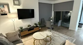 Hexagon Apartment - Image 2