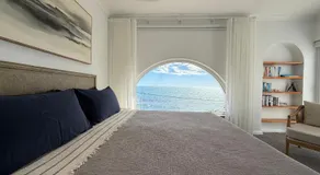 Indian Ocean Sunsets, Luxe 4x2 home opposite Mettams Pool - Image 2