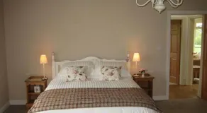 Ladderstile Retreat - Image 2