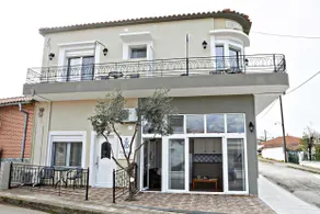 Romilia Guesthouse - Image 4