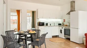 BmyGuest - River View Terrace Apartment - Image 3
