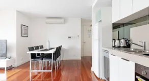 Parklane Apartments - Image 2