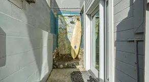 Oceanfront 3BR Condo, Balcony, Fire Pit, Shared Beach, Sleeps 6 - Image 4