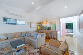 Lee Lane Beach House - Image 5